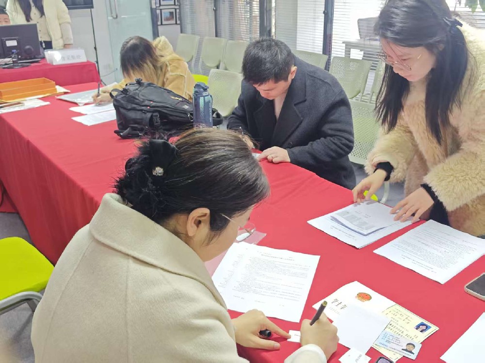 @湖北中教教育周老师—在职人圆梦读研,武纺同等学力申硕现场确认已顺利完成!